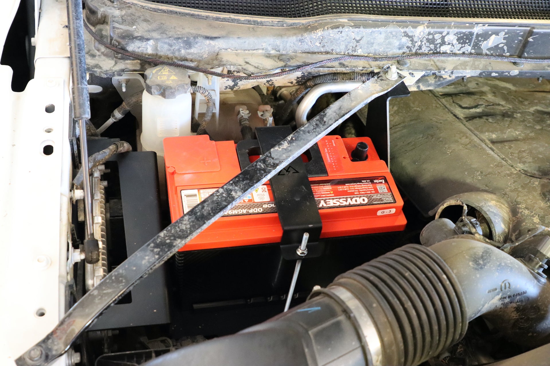 0.140" Thick Stainless Steel - Precise Construction for Ram 2500/3500 Dual Battery Mount