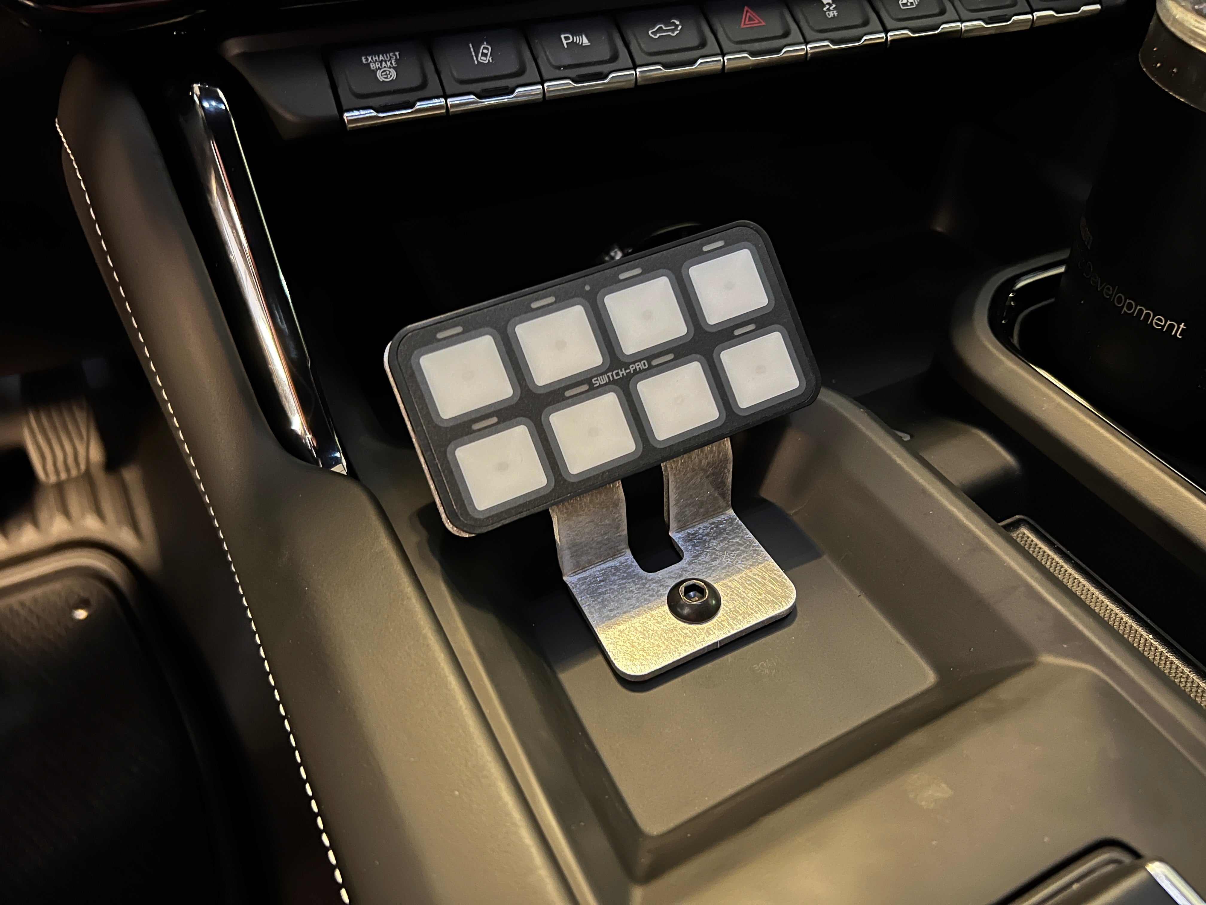 Switch Pros Touch Panel Mount for Chevy and GMC 2500 and 3500 trucks