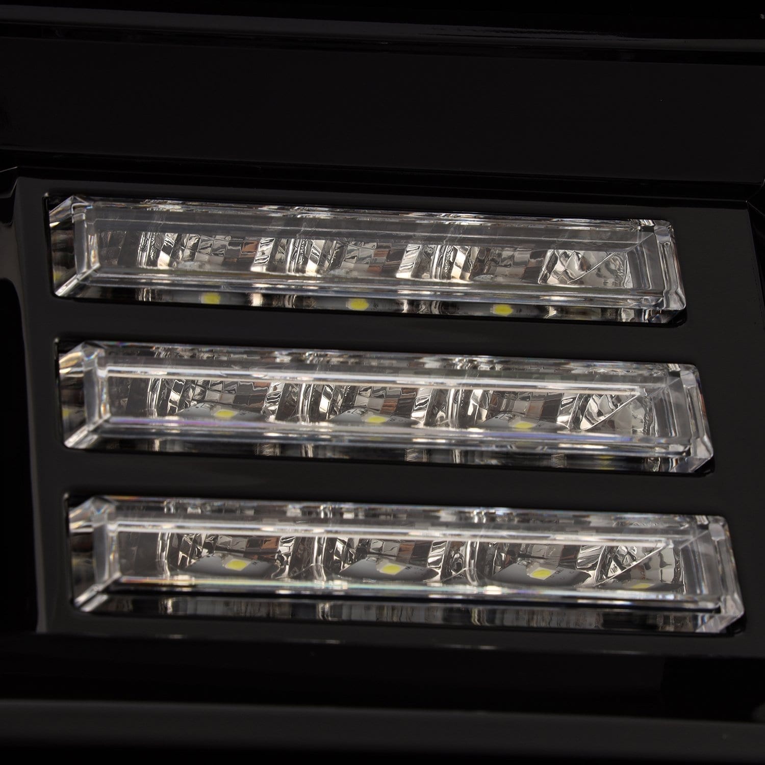 ALPHAREX LUXX-Series LED Projector Headlights Alpha-Black GMC 2015-19 2500/3500