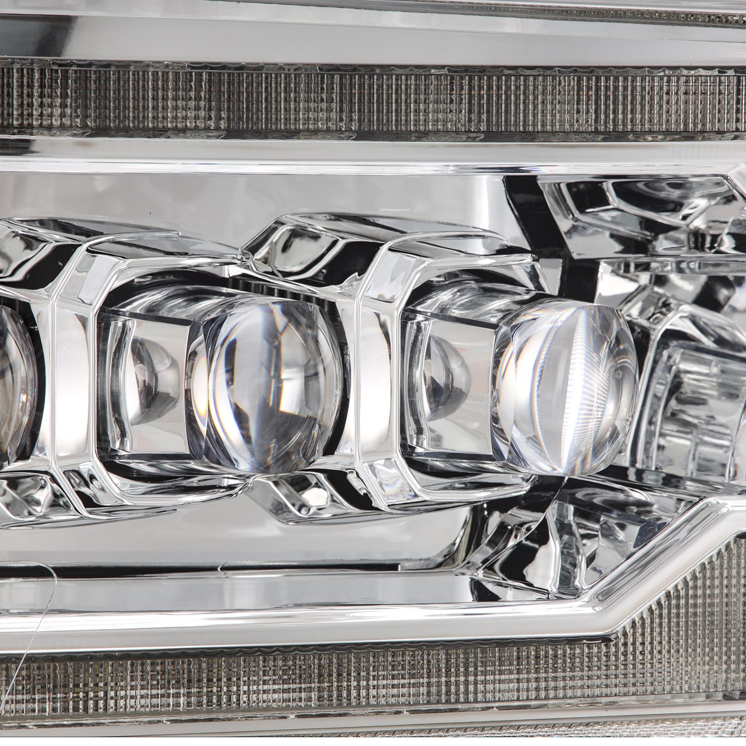 ALPHAREX NOVA LED Projector Headlights Chrome RAM 2010-18 2500/3500