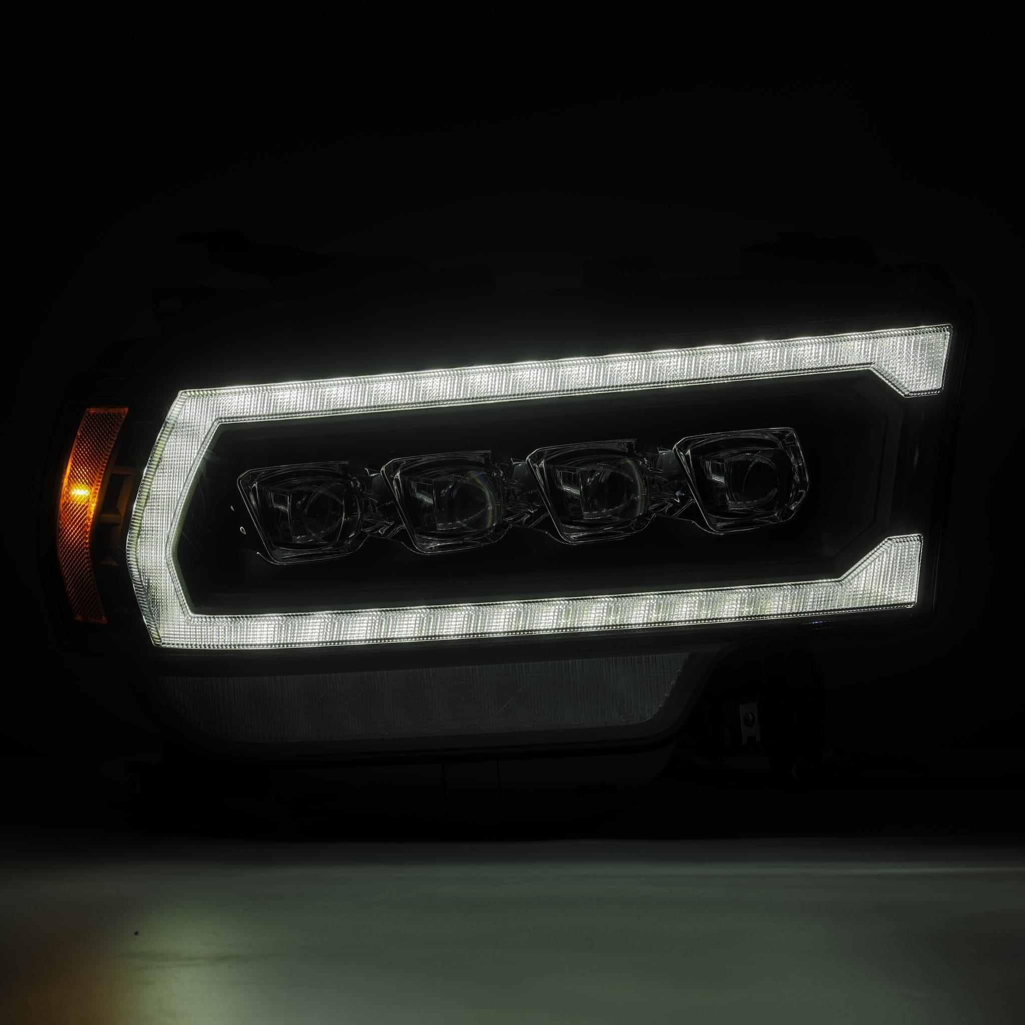 ALPHAREX NOVA LED Projector Headlights Black RAM 2019-22 2500/3500