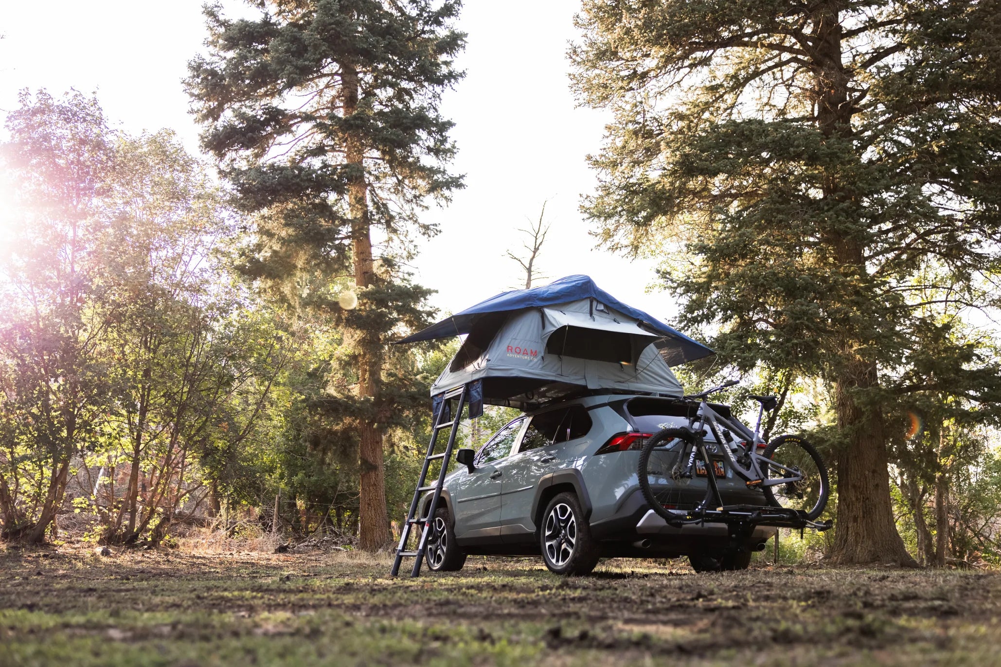 ROAM Vagabond LITE Rooftop Tent
